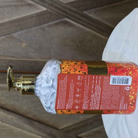 NIP Hempz Pumpkin Spice & Vanilla Chai Herbal Body Moisturizer Limited  Edition - Picture 4 of 7